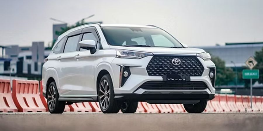 Toyota Veloz Cross - Tiện Nghi Vượt Trội Trong Tầm Giá