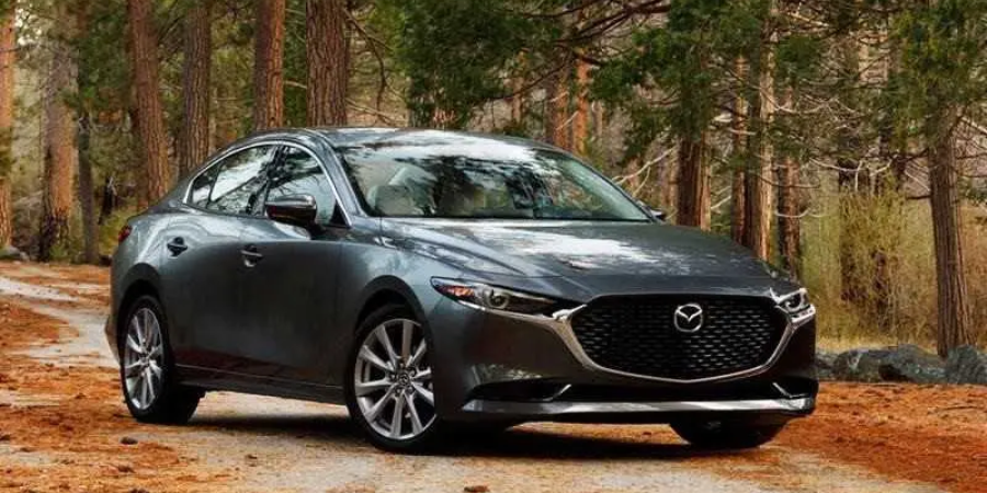 Khám phá Top các xe ô tô tiết kiệm nhiên liệu nhất hiện nay 6 Mazda 3 – Sedan hang C tiet kiem