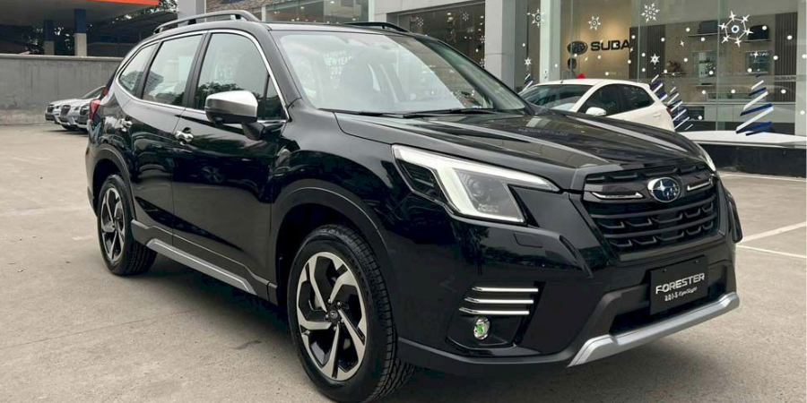 Subaru Forester 2025 Màu Đen pha lê 