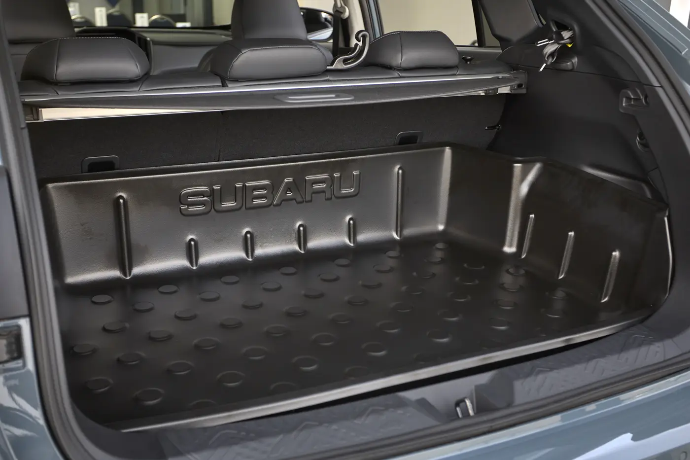 Nội thất Subaru Crosstrek — Khay lót cốp chuyên dụng