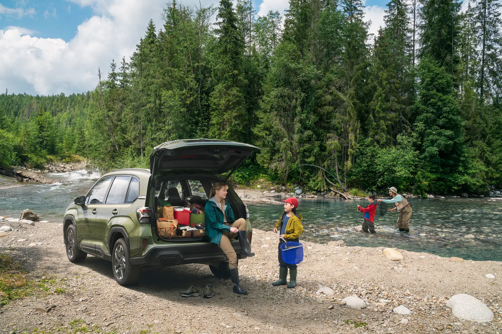 Subaru Forester 2.5 thế hệ mới 2026 màu Xanh Rêu